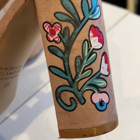 American Glamour Badgley Mischka Pumps Beige 8.5 - Picture 9 of 12